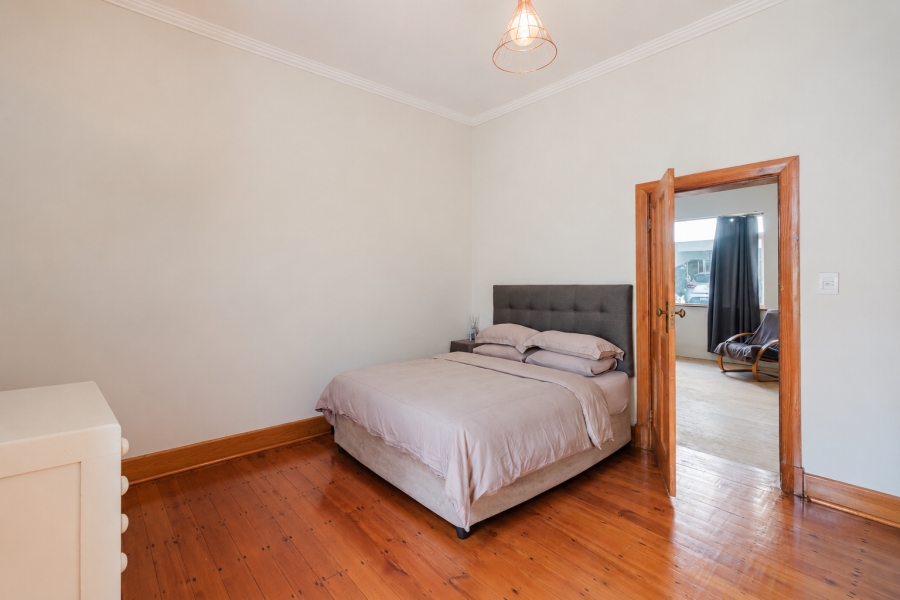 3 Bedroom Property for Sale in Sea Point Western Cape